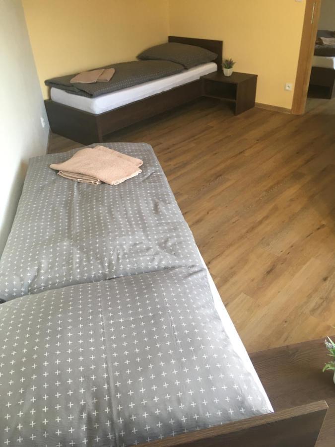 Penzion A Pivnice Varna Velká Bystřice Exterior foto