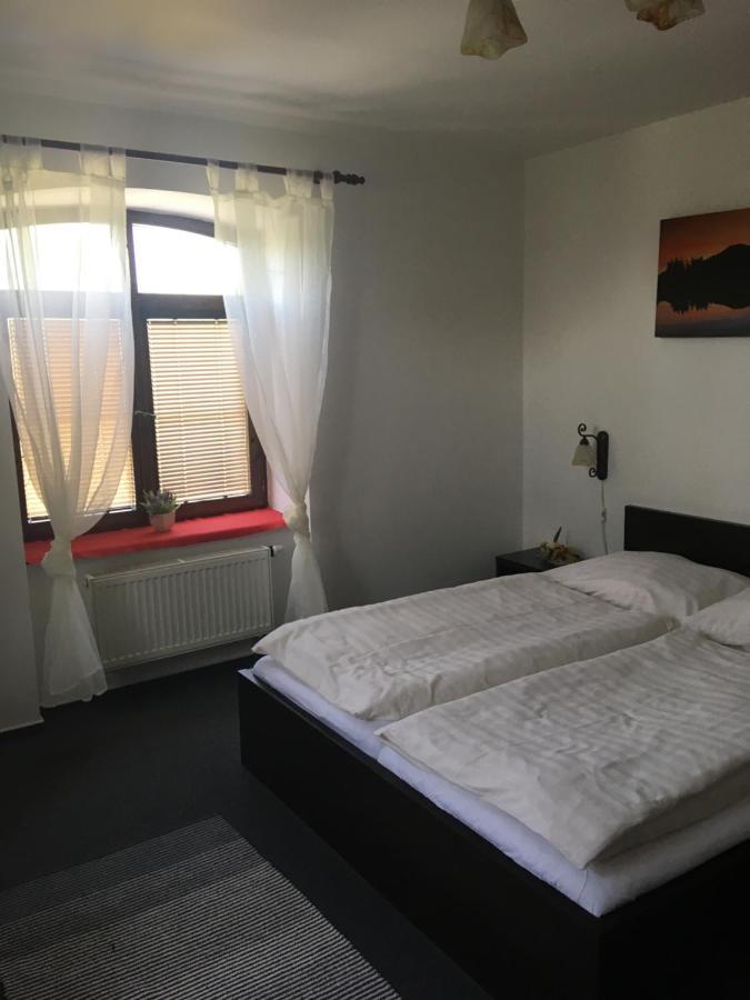 Penzion A Pivnice Varna Velká Bystřice Exterior foto